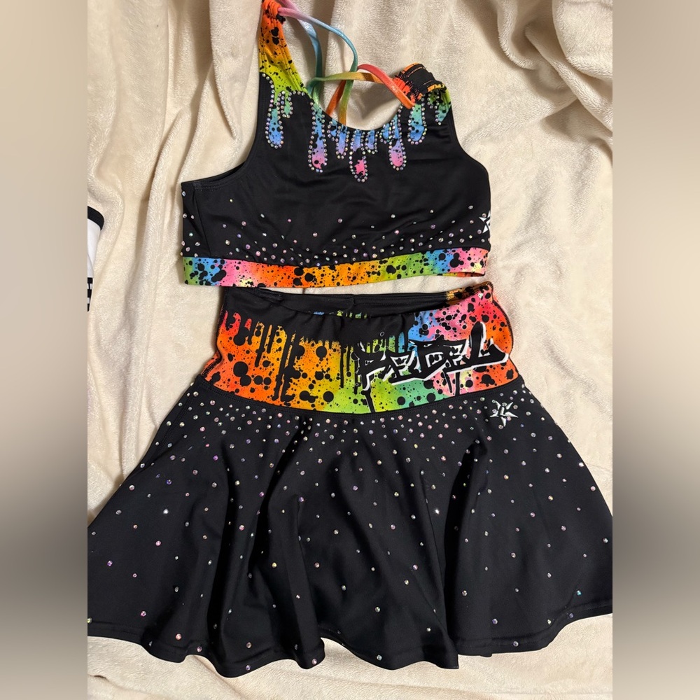 Rebel Athletics set bra & flouncy